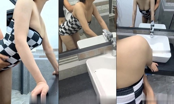 Anh kéo váy em lên và đút vội ngay trong phòng tắm dù em vừa bảo đi tắm xong