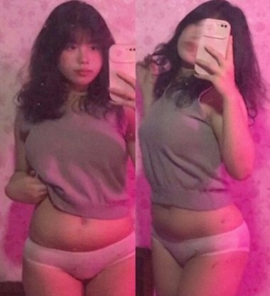 Em gái mũm mĩm da trắng thịt mềm ngọt ngào quyến rũ.