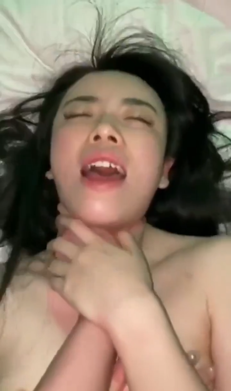 Linh Miu tung clip sex nóng bỏng mới nhất.